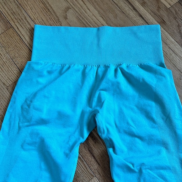 NVGTN - Mint Contour Seamless Leggings (M) - Picture 2 of 4